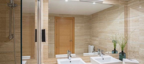 2 bedrooms Penthouse in Benahavis, Spain No. 19660 7