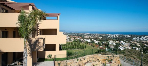 2 bedrooms Penthouse in Benahavis, Spain No. 19660 19