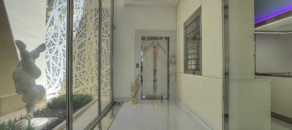 5 bedrooms Villa in Roquebrune-Cap-Martin, France No. 1606 14