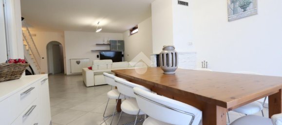 Квартира с 6 комнатами в Колоннелла, Италия № 104845 16