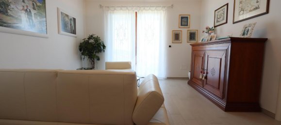 Квартира с 6 комнатами в Колоннелла, Италия № 104845 3