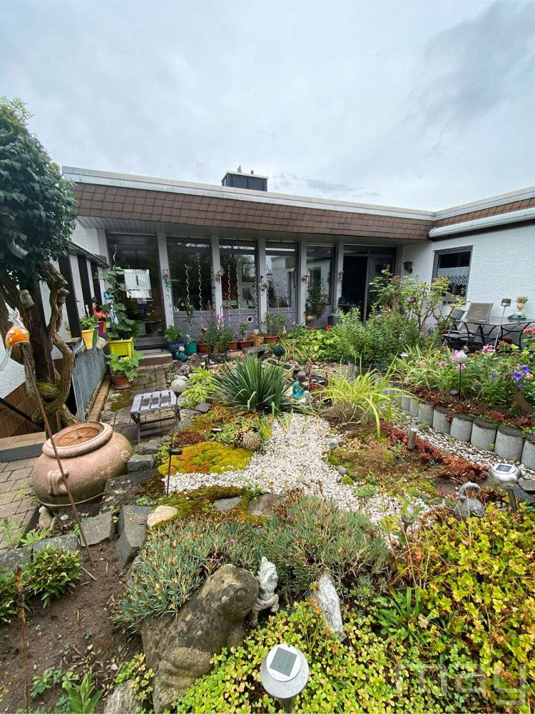 3-Zimmer Bungalow in Aschaffenburg, Germany, Nr. 320381