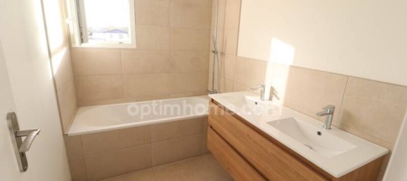 3 Schlafzimmer Haus in Borgo, France, Nr. 56389 3