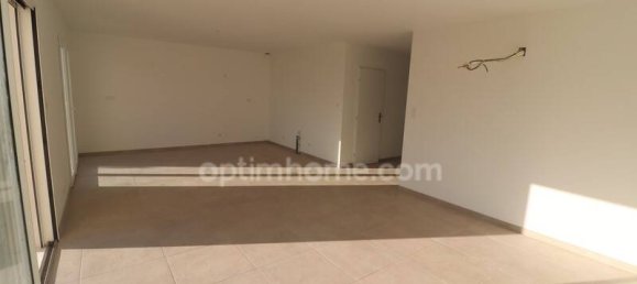 3 Schlafzimmer Haus in Borgo, France, Nr. 56389 7