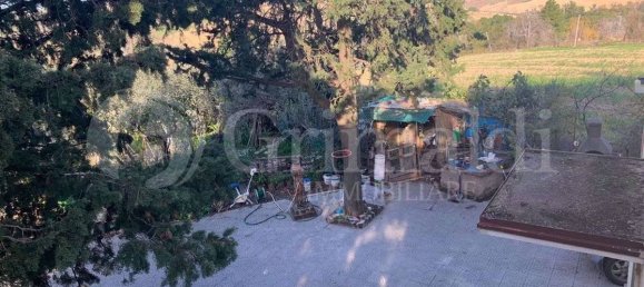 3 bedrooms Villa in San Marcello, Italy No. 56906 8