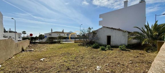 453m² Land in Albufeira, Portugal No. 113848 4