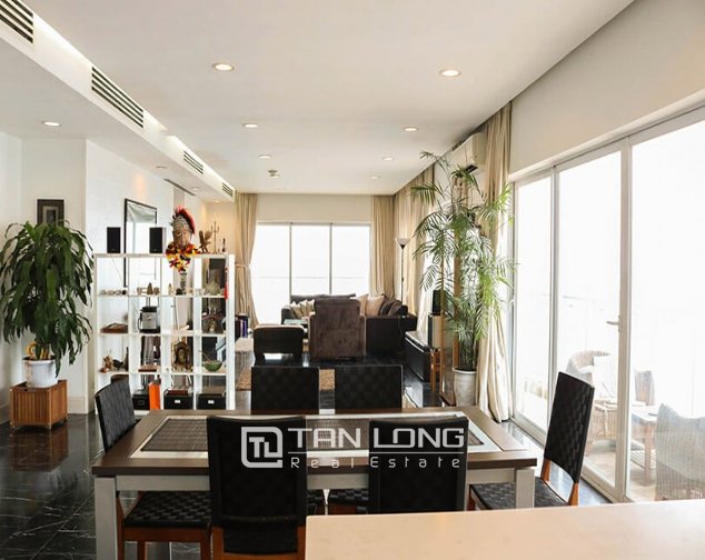 5 bedrooms Apartment in Tay Ho, Vietnam No. 1339