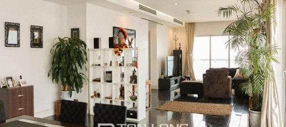 5 bedrooms Apartment in Tay Ho, Vietnam No. 1339 2