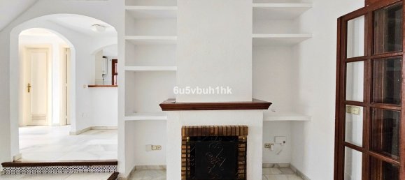 2 bedrooms Townhouse in Estepona, Spain No. 139719 6