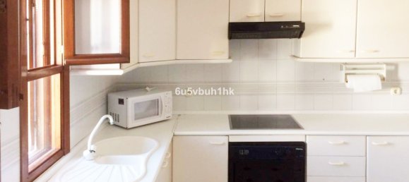 2 bedrooms Townhouse in Estepona, Spain No. 139719 8