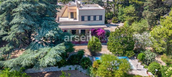 Villa de 14 habitaciónes en Taurisano, Italy No. 260024 3