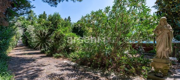 Villa de 14 habitaciónes en Taurisano, Italy No. 260024 36