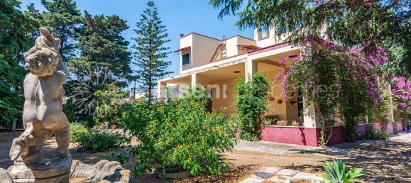 Villa de 14 habitaciónes en Taurisano, Italy No. 260024 7