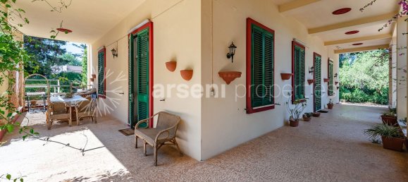 Villa de 14 habitaciónes en Taurisano, Italy No. 260024 14