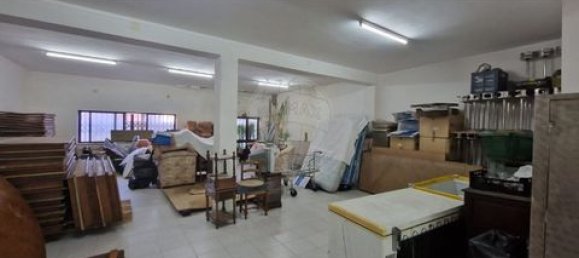 196m² Commercial property in Vila Verde, Portugal No. 190079 6