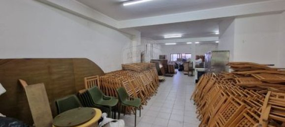 196m² Commercial property in Vila Verde, Portugal No. 190079 20