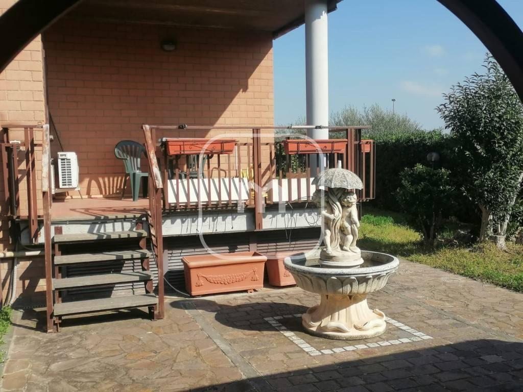 5غرفة شقة في Rome, Italy رقم 30648