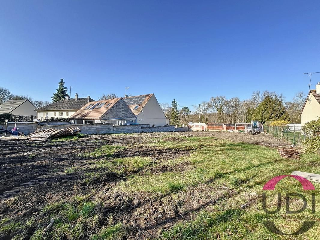  قطعة أرض في Ballancourt-sur-Essonne, France 707متر مربع رقم 120217