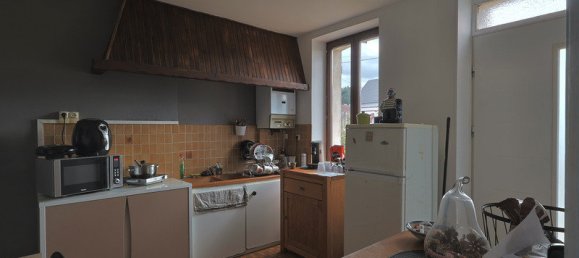 3 bedrooms House in Vierzon, France No. 252508 5