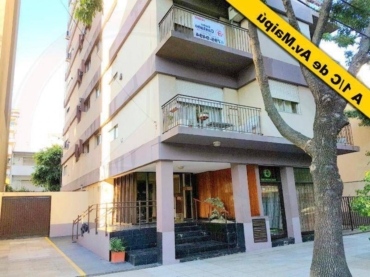 3 bedrooms Apartment in Vicente Lopez, Argentina No. 14478