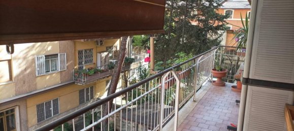 4 rooms Apartment in Rome, Italy No. 30554 3