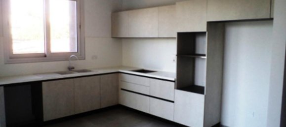 3 bedrooms Apartment in Limassol, Cyprus No. 12912 3