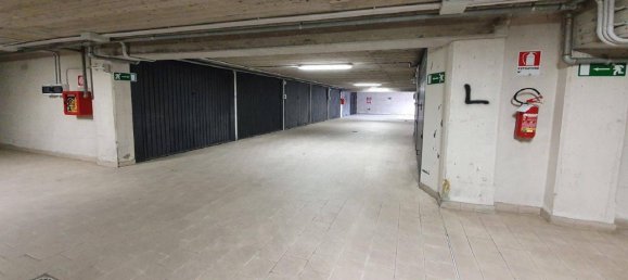 Garaje en Bordighera, Italy 27 m² No. 39354 2