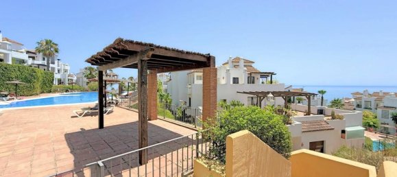 2 bedrooms Penthouse in La Alcaidesa, Spain No. 145526 5