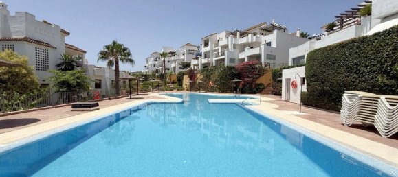 2 bedrooms Penthouse in La Alcaidesa, Spain No. 145526 6
