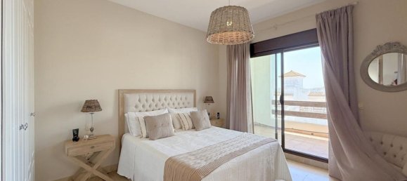 2 bedrooms Penthouse in La Alcaidesa, Spain No. 145526 40