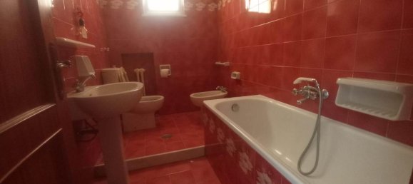 Квартира с 6 комнатами в Битонто, Италия № 177636 13