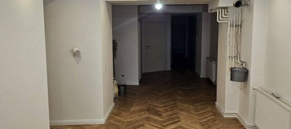 6 rooms Office in Schoneberg, Germany No. 352491 7