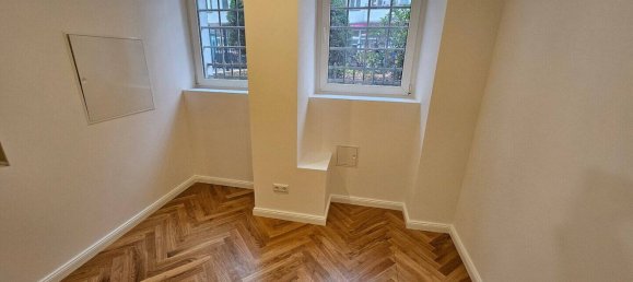 6 rooms Office in Schoneberg, Germany No. 352491 9