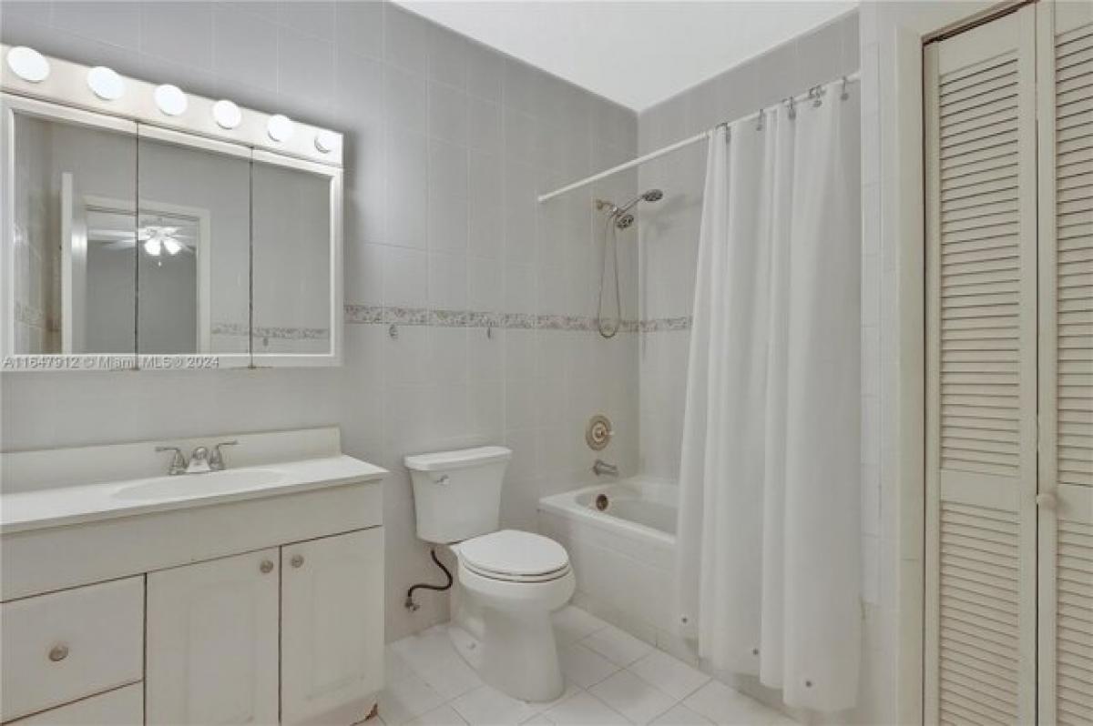 4 bedrooms House in Miami, USA No. 296831