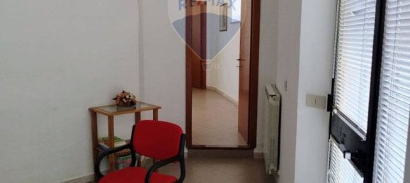 Bureau à Fabriano, Italy 66m² No. 314577 2