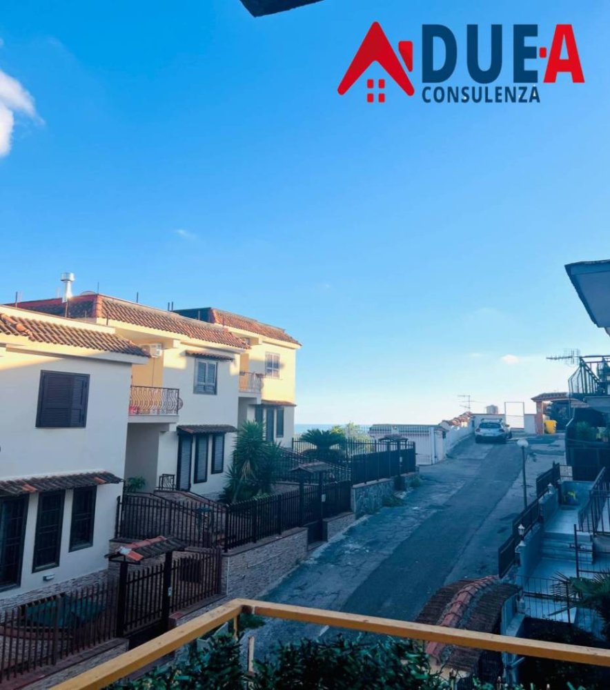 2 Schlafzimmer Wohnung in Naples, Italy, Nr. 14332