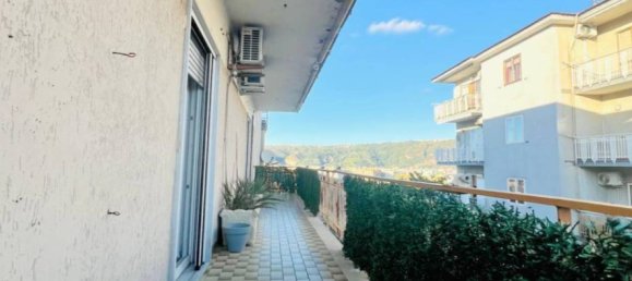 2 Schlafzimmer Wohnung in Naples, Italy, Nr. 14332 2