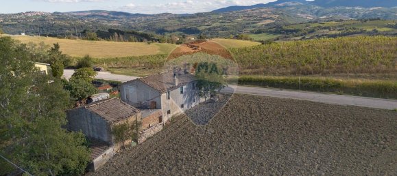 6غرفة منزل في Rosora, Italy رقم 4815 4