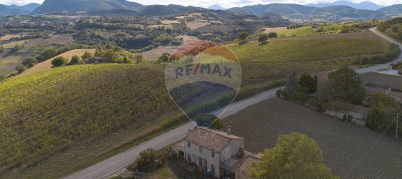 6غرفة منزل في Rosora, Italy رقم 4815 3