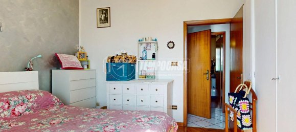 3 rooms Apartment in Castel d'Aiano, Italy No. 9254 10