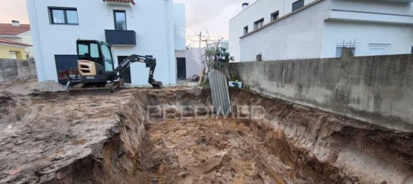 5 bedrooms House in Seixal, Portugal No. 135314 3