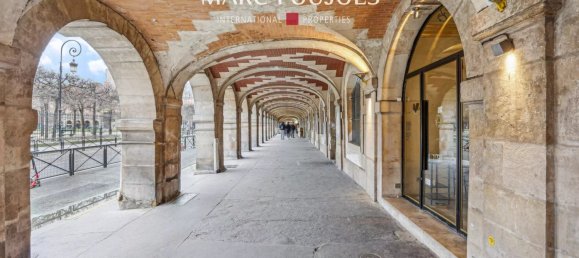 3 bedrooms Duplex in Paris, France No. 143188 6