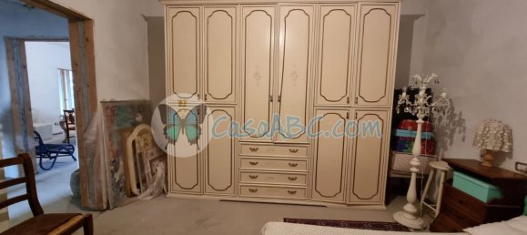10-Zimmer Villa in Carobbio degli Angeli, Italy, Nr. 126068 22
