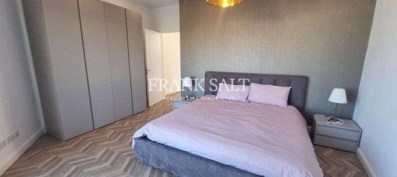 Пентхаус с 2 спальнями в Сент-Джулианс, Мальта № 9698 9