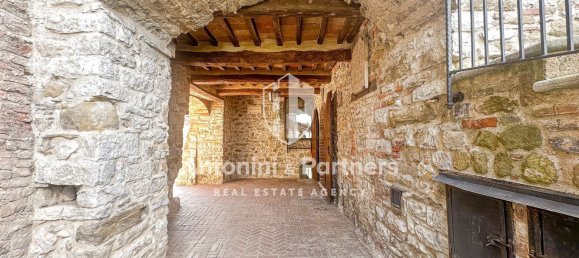 9-salle Maison à Panicale, Italy No. 297327 3