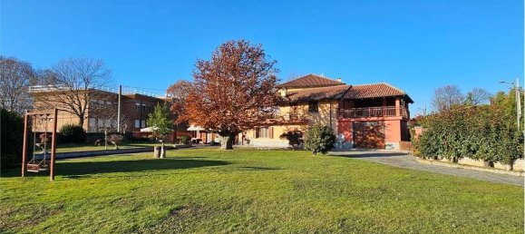 3 Schlafzimmer Villa in Pinerolo, Italy, Nr. 95544 4
