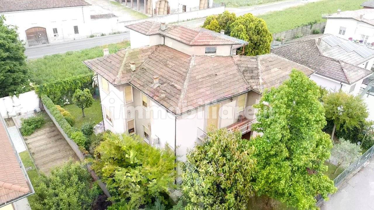 4 Schlafzimmer Villa in Codogno, Italy, Nr. 131731