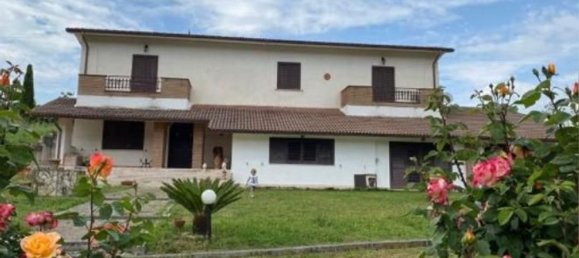 8 rooms Villa in Gavignano, Italy No. 251594 9