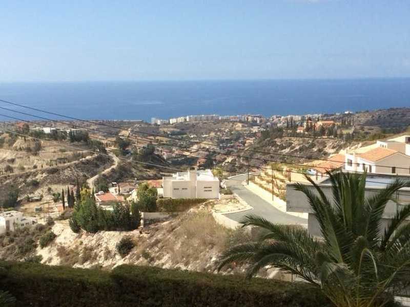 3 bedrooms House in Agios Tychonas, Cyprus No. 6630