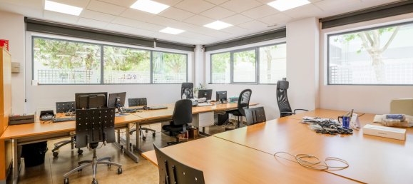 200m² Commercial property in Zaragoza, Spain No. 67610 9